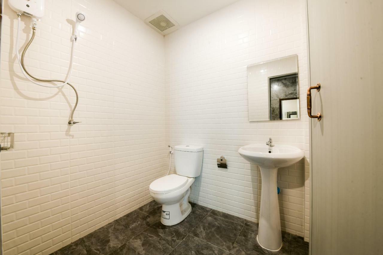 Oyo 347 Southside Residence Pattaja Kültér fotó